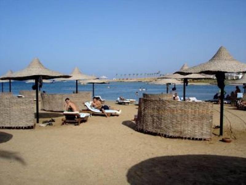 Royal Brayka Beach Resort Abu Dabbab Bagian luar foto